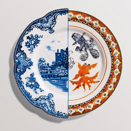 These "Hybrid" plates by CTRLZAK combine both Eastern and Western motfis.