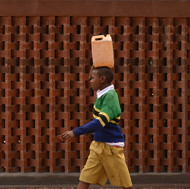 Architecture | A $5,000 Library in Tanzania from Local Clay Blocks