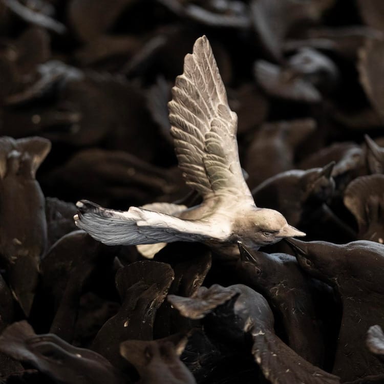 Feature | Cai Guo-Qiang’s Flock of 10,000 Porcelain Birds